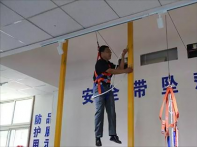 安全帶體驗(yàn)的有關(guān)知識與使用方法介紹